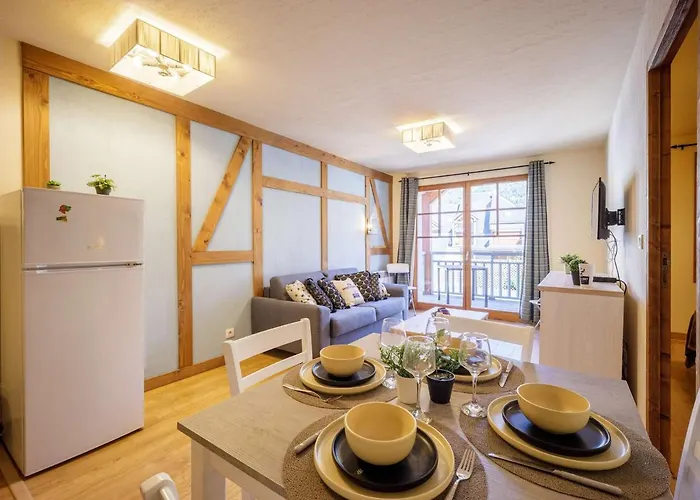 Appartement 2 Pièces Avec Balcon Et Wifi Au Centre De Saint-lary - Fr-1-296-421 Saint-Lary-Soulan