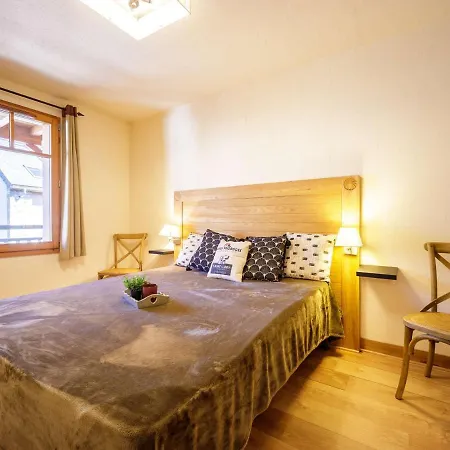 6 Pers, Balcon, Piscine & Sauna, Parking Securise, - Fr-1-296-421 Appartement
