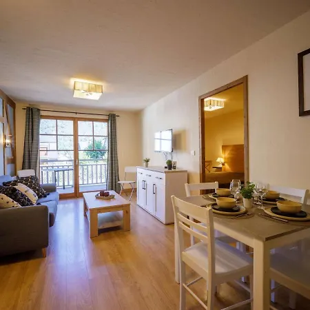 Appartement 6 Pers, Balcon, Piscine & Sauna, Parking Securise, - Fr-1-296-421 *